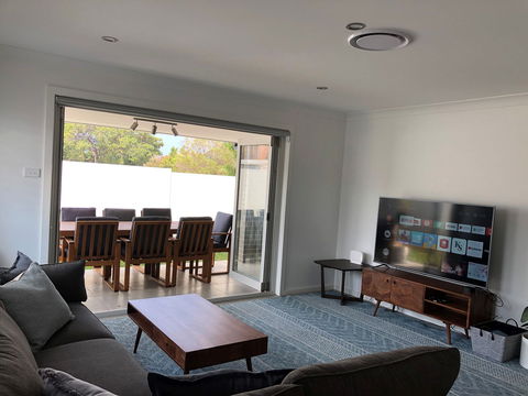 2 Allens Lane - Accommodation in Brisbane 2