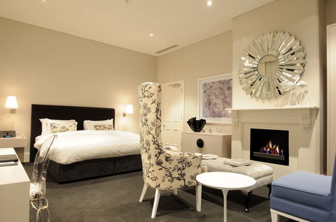5 Rooms At The Stirling Hotel - Accommodation in Brisbane 1