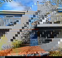 Barrakee Beach House - Accommodation in Brisbane