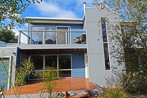 Barrakee Beach House - Accommodation in Brisbane 0