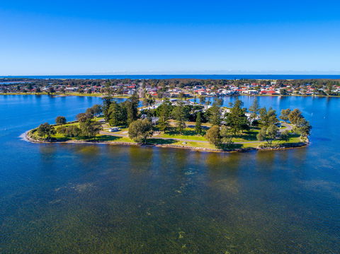 Belmont Lakeside Holiday Park - Accommodation in Brisbane 0