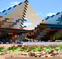 Boobook Manor - Accommodation in Brisbane