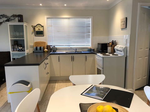 Flutterby's Beach Retreat Preston Beach - Accommodation in Brisbane 1