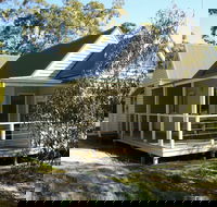 Hooked Inn Cottages - Accommodation in Brisbane