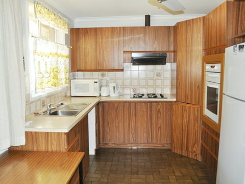 Jay Jay's Beach House - Accommodation in Brisbane 1
