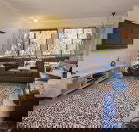Lakeside Townhouse - Accommodation in Brisbane