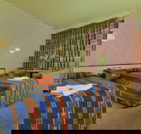 Olympia Motel - Accommodation in Brisbane