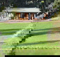 Pemberton Lake View Chalets - Accommodation in Brisbane