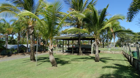 Poinciana Tourist Park - Accommodation in Brisbane 0