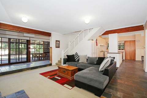 Porepunkah Elms - Accommodation in Brisbane 2