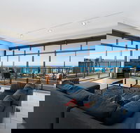 Seascape Penthouse - Accommodation in Brisbane