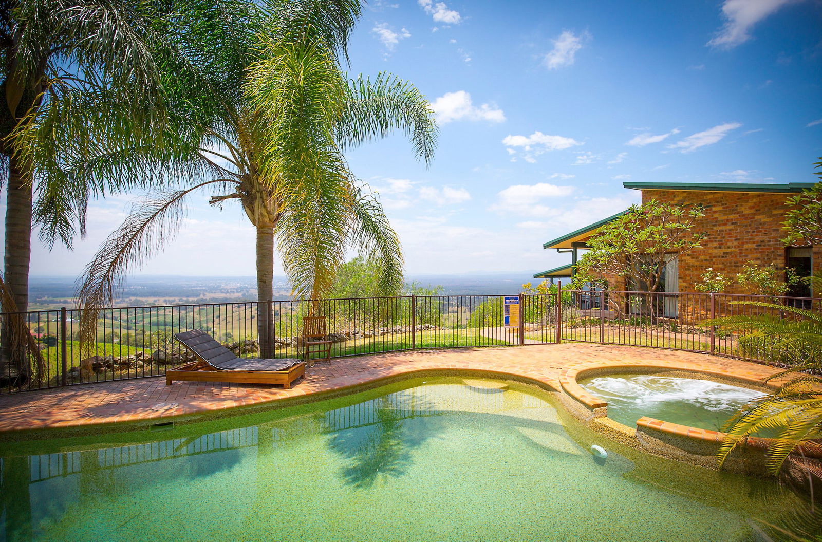 Pelton NSW Accommodation in Brisbane