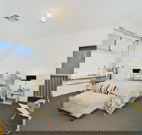 Century 21 SouthCoast The Residence - Accommodation in Brisbane