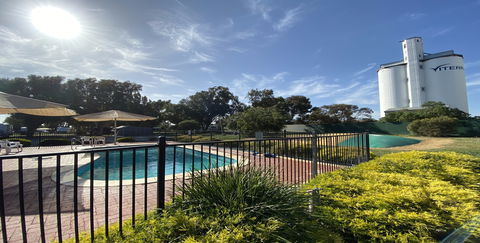 Elliston Caravan Park - Accommodation in Brisbane 0