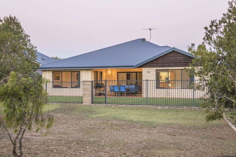 Fairway View - Accommodation in Brisbane 0
