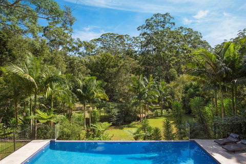 Le Chateau - Accommodation in Brisbane 2