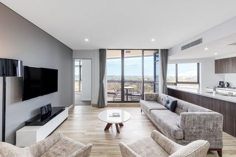 Meriton Suites Church Street, Parramatta - Accommodation in Brisbane 2