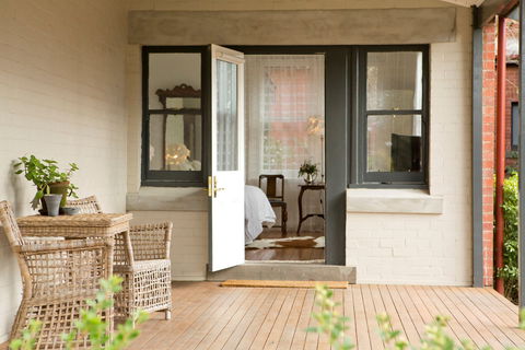 Mollisons - Accommodation in Brisbane 2