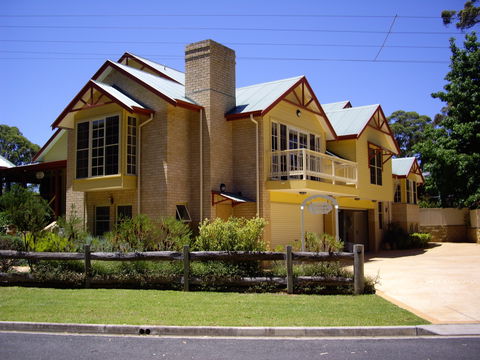 Sandholme Guesthouse - Accommodation in Brisbane 0