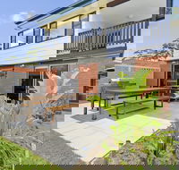 Sputnik Beach House - Accommodation in Brisbane