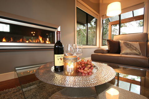 The Edge Villa - Hunter Valley Luxury Escape - Accommodation in Brisbane 2