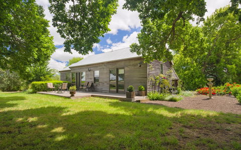 Timboon House & Stables - Accommodation in Brisbane 0