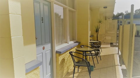 Warren Motor Inn - Accommodation in Brisbane 2