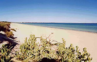 A Beachfront Villa Rockingham - Accommodation in Brisbane 1