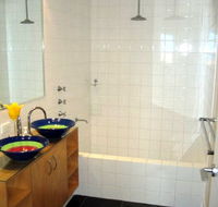 Guadalupe Hill - Accommodation in Brisbane