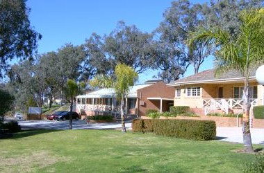 Commercial Golf Resort - Accommodation in Brisbane 0