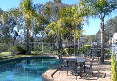 Commercial Golf Resort - Accommodation in Brisbane 1