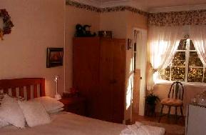 Russells Bed And Breakfast - Accommodation in Brisbane 1