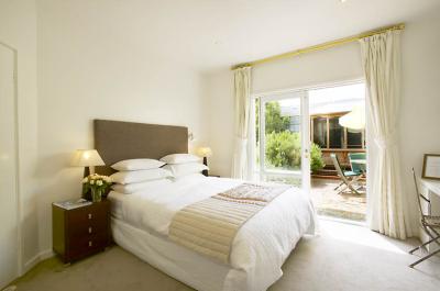 Waratah Brighton Boutique Bed And Breakfast - Accommodation in Brisbane 1