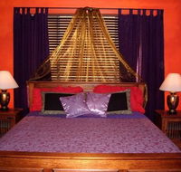 Golden Hearth Cottages - Accommodation in Brisbane
