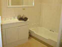 Acacia Grove Holiday House - Accommodation in Brisbane 4