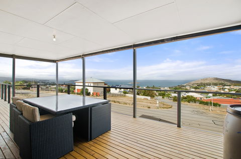 15 Millard Court - Accommodation in Brisbane 1