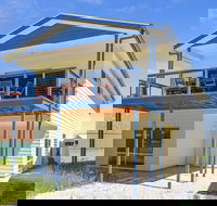 28A Kent Drive - Gorgeous Location Opposite Kent Reserve in Encounter Bay - Accommodation in Brisbane