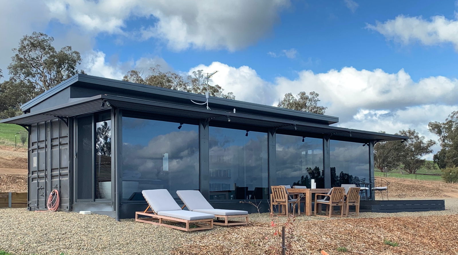Eunanoreenya NSW Accommodation in Brisbane