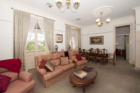 Cobb & Co Court Boutique Hotel - Accommodation in Brisbane 1
