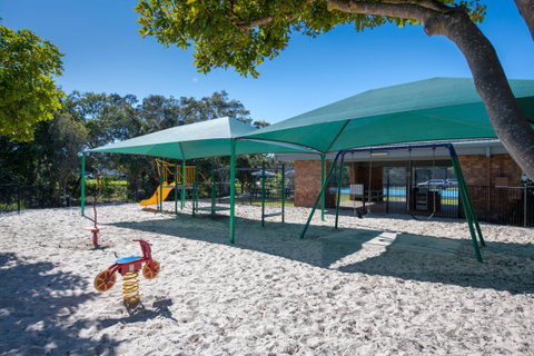 Dicky Beach Family Holiday Park - Accommodation in Brisbane 2