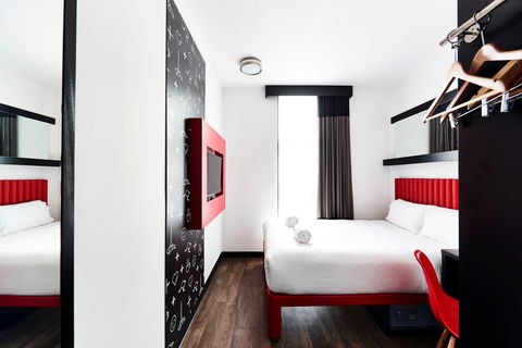 Ibis Melbourne Swanston Street Hotel - Accommodation in Brisbane 1