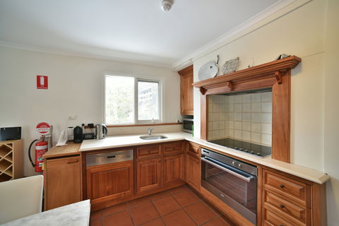 Inala 3 - Accommodation in Brisbane 2