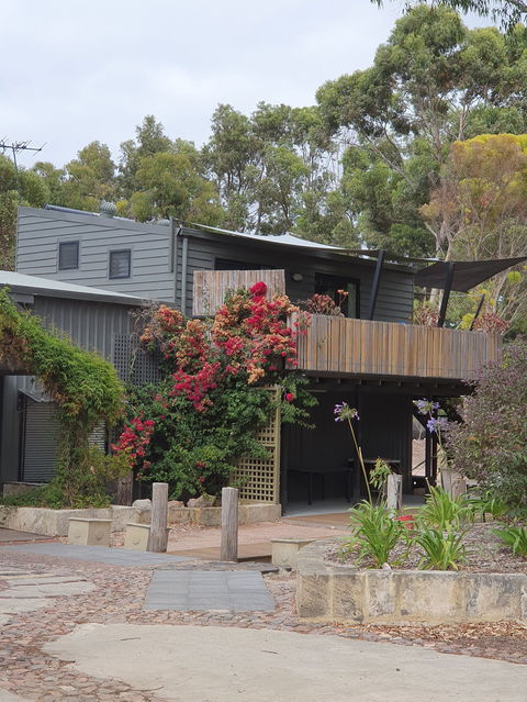 La Cabane Retreat - Accommodation in Brisbane 0