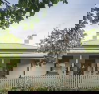 Magnolia Cottage - Accommodation in Brisbane