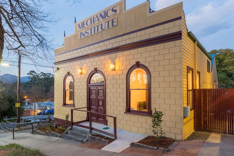 The Old Mechanics - Accommodation in Brisbane 0