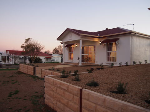 1837 Barossa Luxury Vineyard Cottages - Accommodation in Brisbane 2