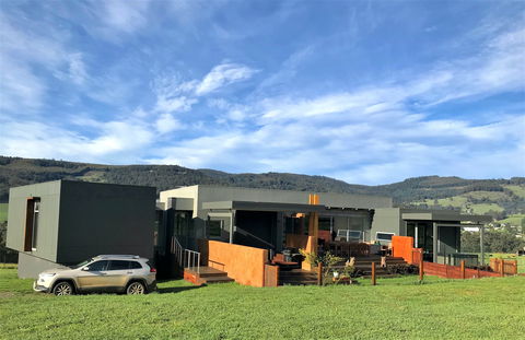 Highland Getaway Luxury Farm Stay B&B - Accommodation in Brisbane 0