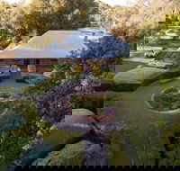 Jacob's Estate Cottage - Accommodation in Brisbane
