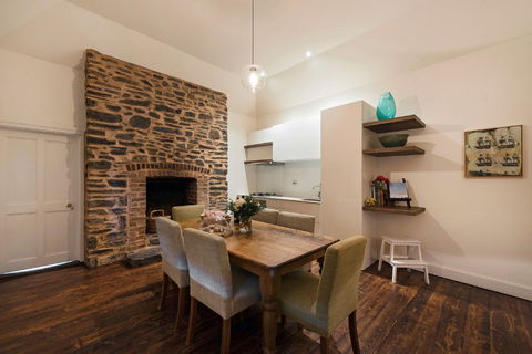 Jacob's Estate Cottage - Accommodation in Brisbane 2