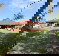 Ray of Sunshine-Waterfront Reserve - Accommodation in Brisbane